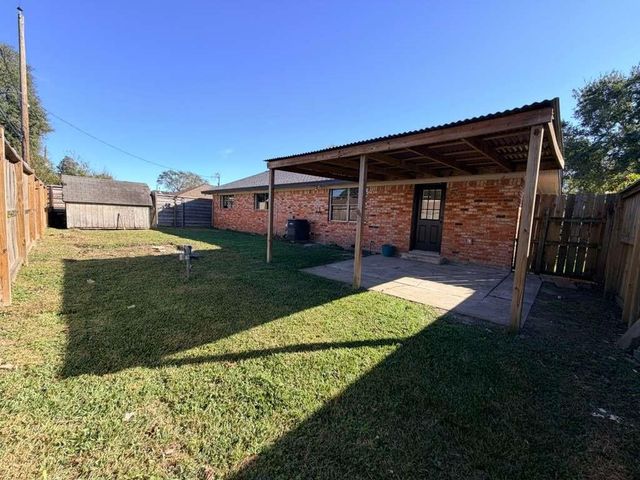 7715 Catalina Lane, Houston, TX 77075