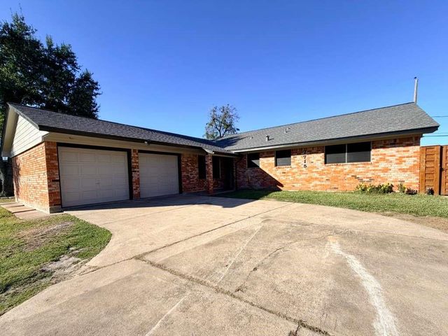 7715 Catalina Lane, Houston, TX 77075