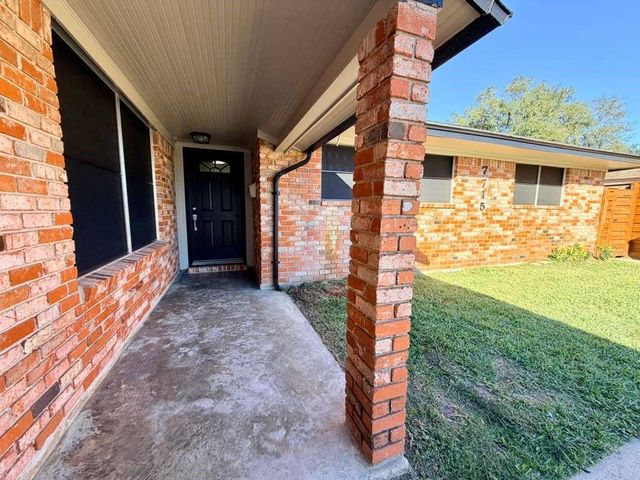 7715 Catalina Lane, Houston, TX 77075