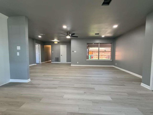 7715 Catalina Lane, Houston, TX 77075