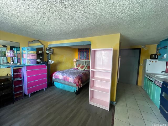 824 Kinau Street 604, Honolulu, HI 96813