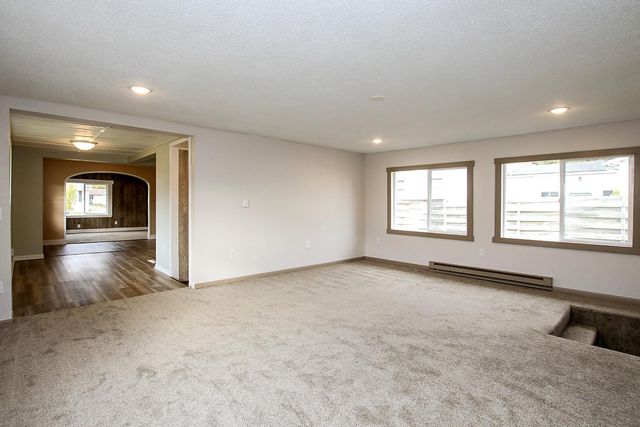 533 Huron Street SE, Hutchinson, MN 55350