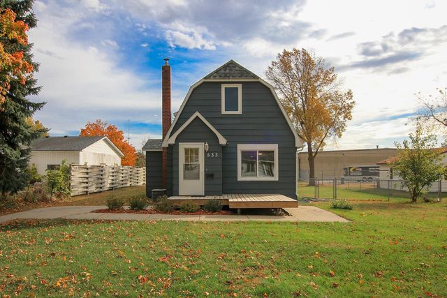533 Huron Street SE, Hutchinson, MN 55350