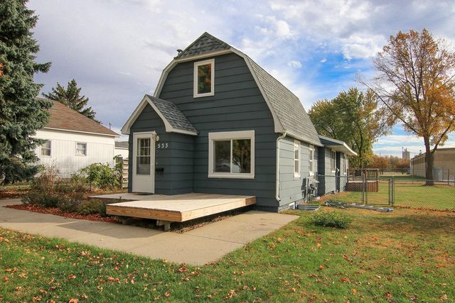 533 Huron Street SE, Hutchinson, MN 55350
