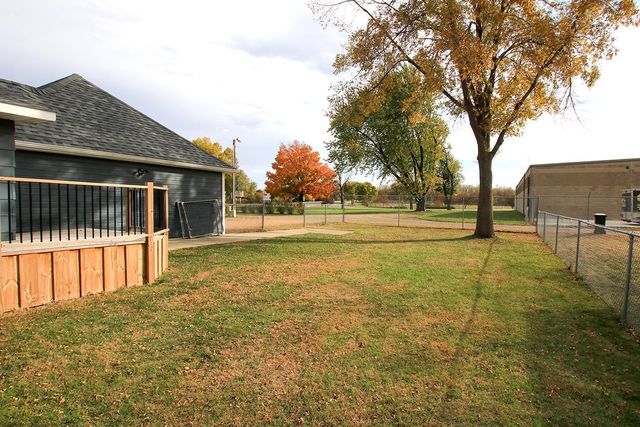 533 Huron Street SE, Hutchinson, MN 55350