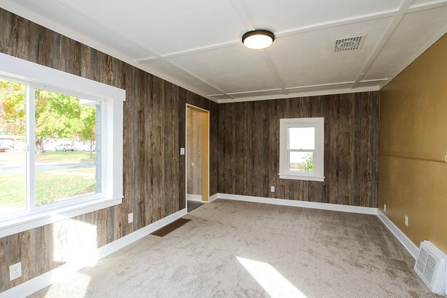 533 Huron Street SE, Hutchinson, MN 55350