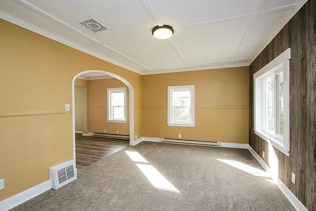 533 Huron Street SE, Hutchinson, MN 55350