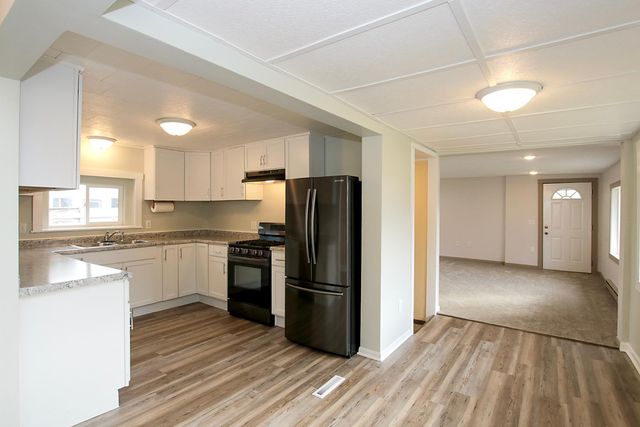 533 Huron Street SE, Hutchinson, MN 55350