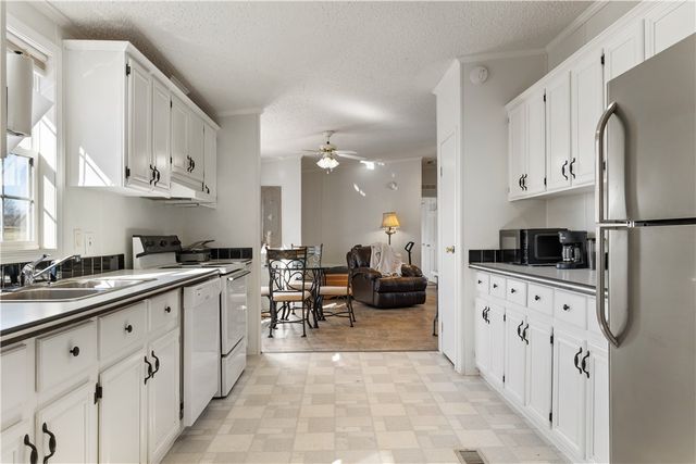 811 Pine Grove Road, Seneca, SC 29678