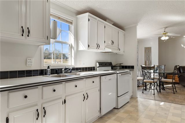 811 Pine Grove Road, Seneca, SC 29678