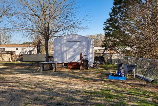 811 Pine Grove Road, Seneca, SC 29678