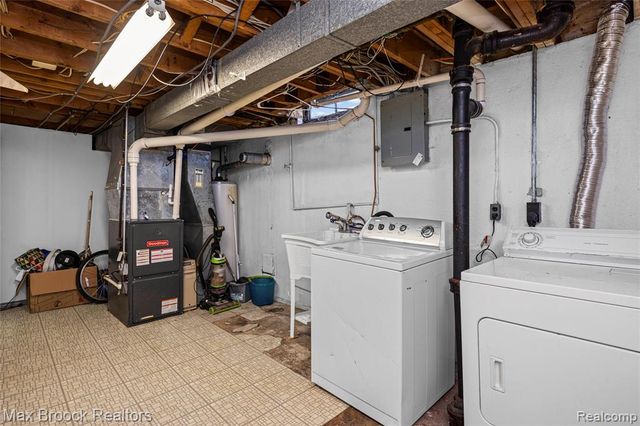 29501 Van Laan Drive, Warren, MI 48092