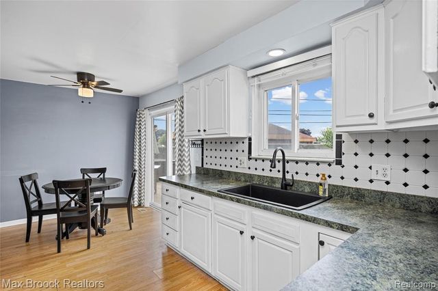 29501 Van Laan Drive, Warren, MI 48092