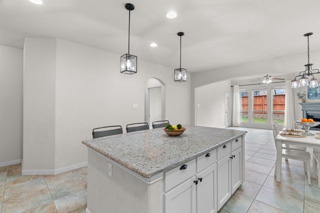 921 Montgomery Way, Argyle, TX 76226