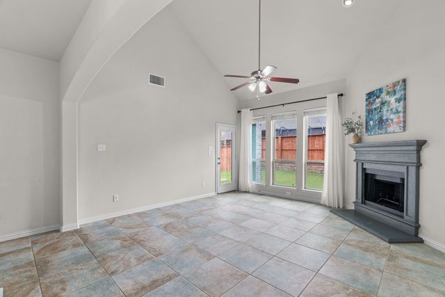 921 Montgomery Way, Argyle, TX 76226