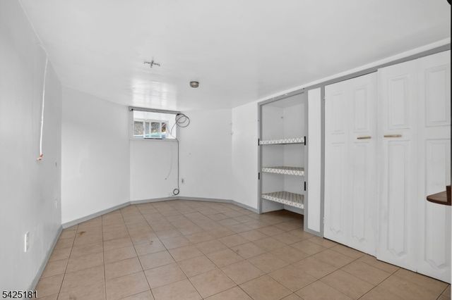 1110 Hampton Pl, Elizabeth City, NJ 07201