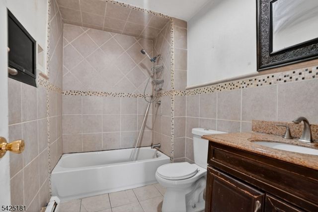 1110 Hampton Pl, Elizabeth City, NJ 07201