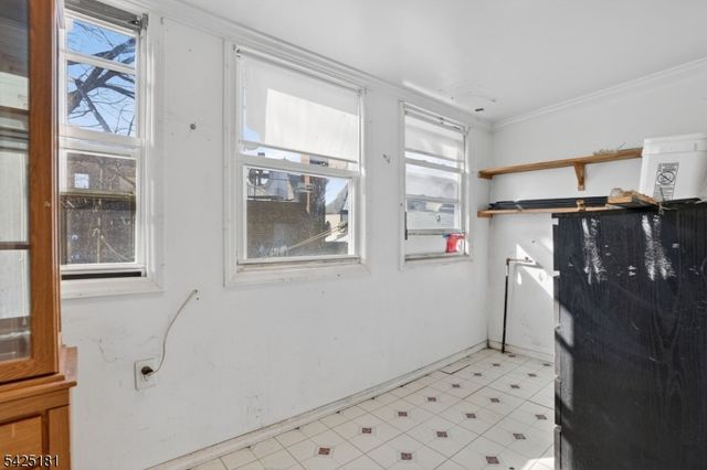 1110 Hampton Pl, Elizabeth City, NJ 07201