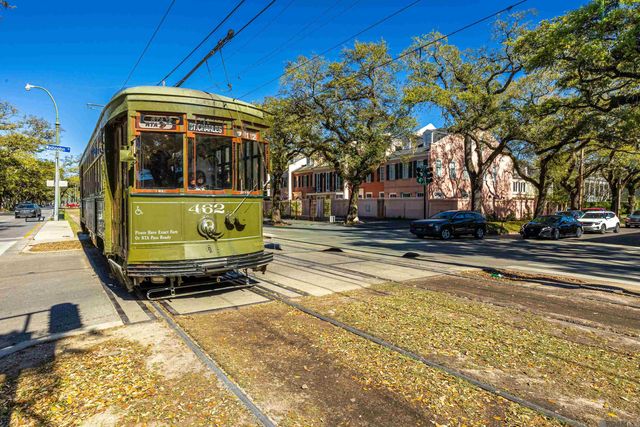 2727 Carondelet Street, New Orleans, LA 70130