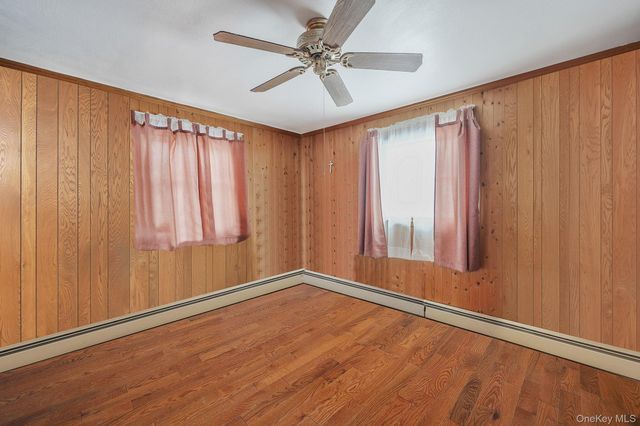 47 Holiday Boulevard, Center Moriches, NY 11934