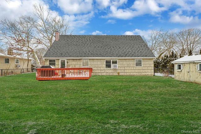 47 Holiday Boulevard, Center Moriches, NY 11934