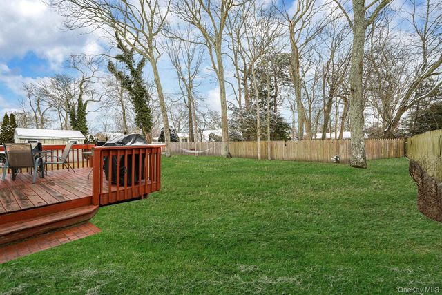 47 Holiday Boulevard, Center Moriches, NY 11934