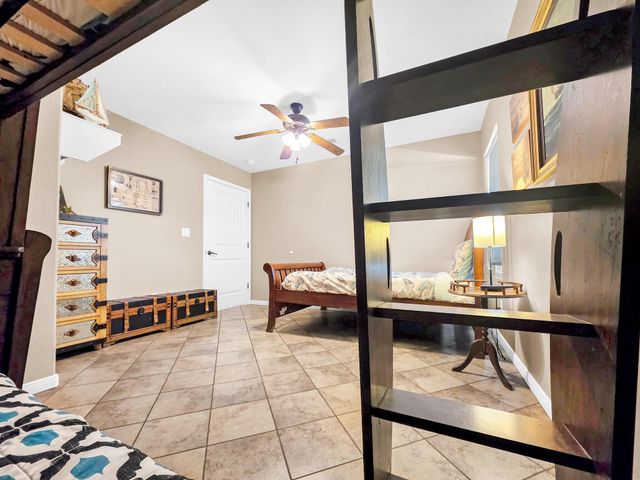 964 S Selwyn Road, Crystal Beach, TX 77650