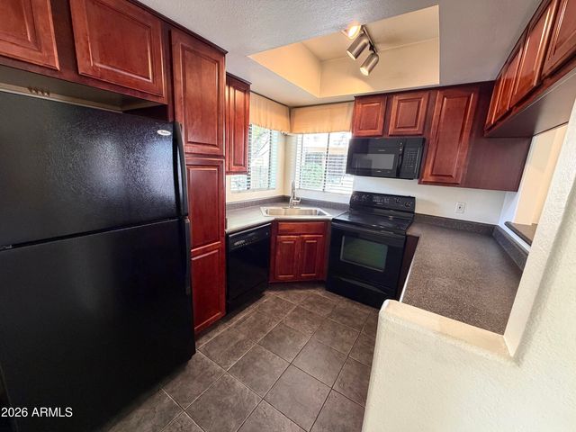 7008 E Gold Dust Avenue 124, Paradise Valley, AZ 85253