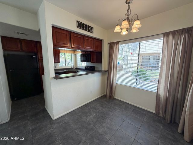 7008 E Gold Dust Avenue 124, Paradise Valley, AZ 85253