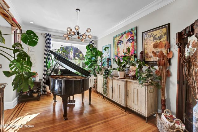 1254 S Brook St, Louisville, KY 40203