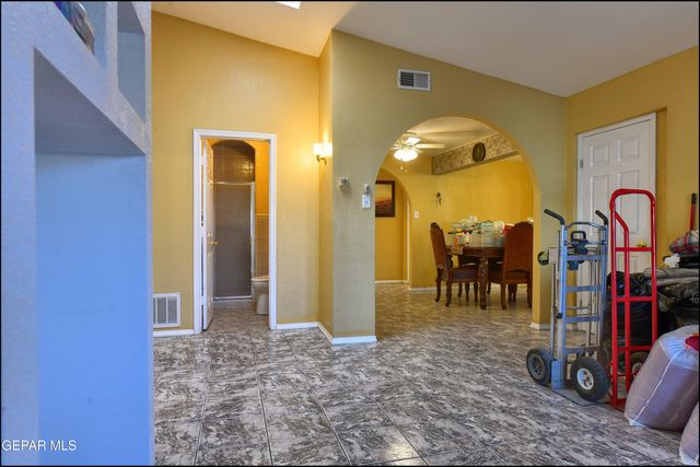 8401 De Alva Drive, Canutillo, TX 79835