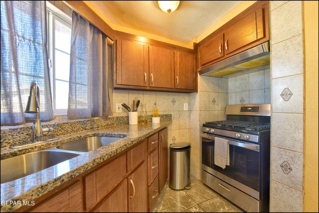 8401 De Alva Drive, Canutillo, TX 79835