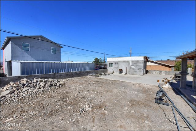 8401 De Alva Drive, Canutillo, TX 79835