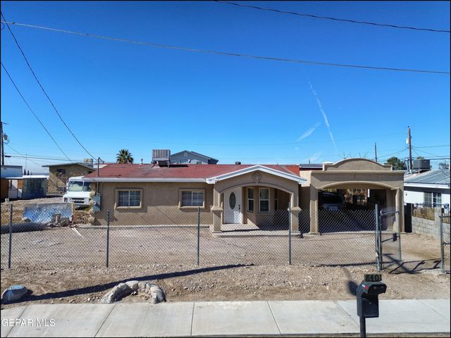 8401 De Alva Drive, Canutillo, TX 79835
