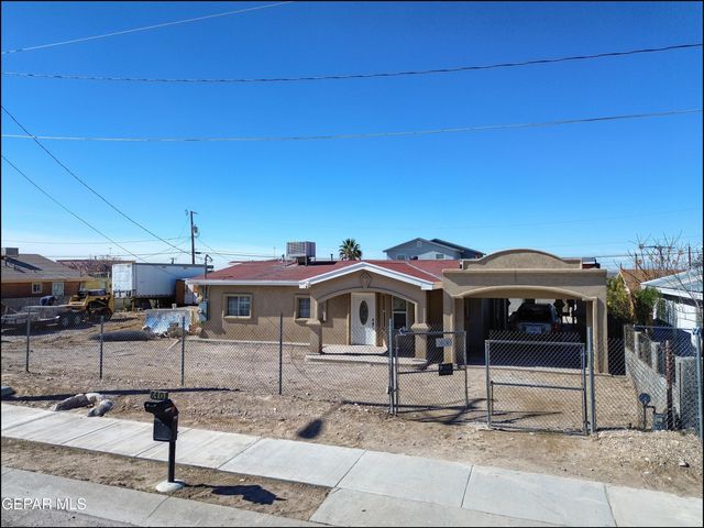 8401 De Alva Drive, Canutillo, TX 79835