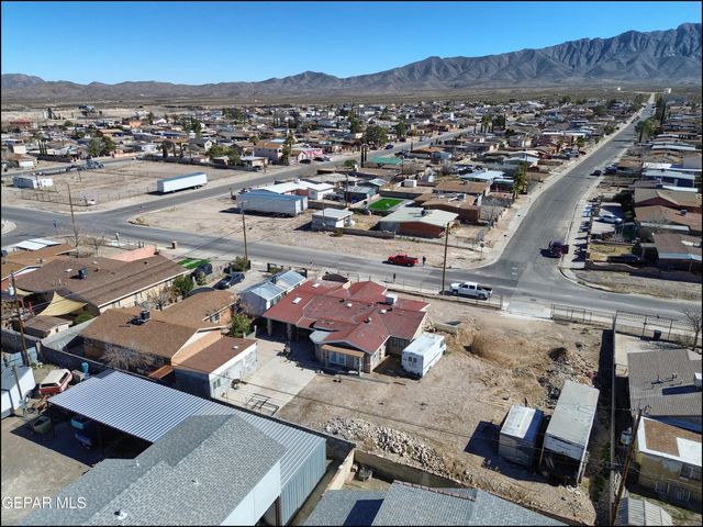 8401 De Alva Drive, Canutillo, TX 79835