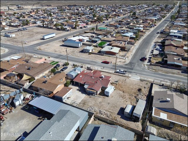 8401 De Alva Drive, Canutillo, TX 79835