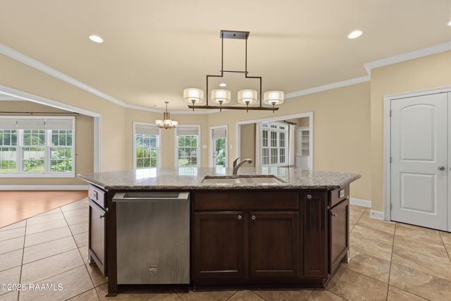 122 Grandview Terrace Drive, Youngsville, LA 70592