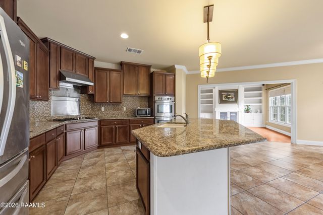 122 Grandview Terrace Drive, Youngsville, LA 70592