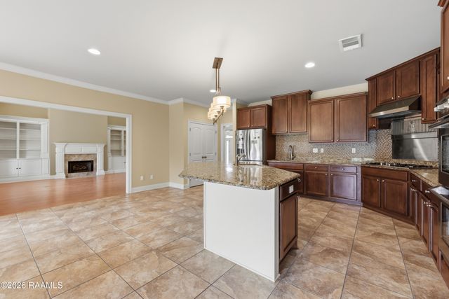 122 Grandview Terrace Drive, Youngsville, LA 70592