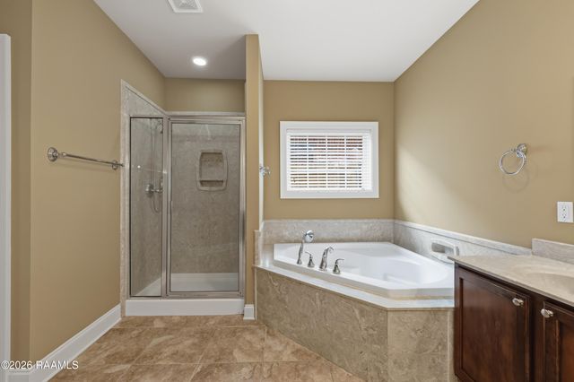 122 Grandview Terrace Drive, Youngsville, LA 70592