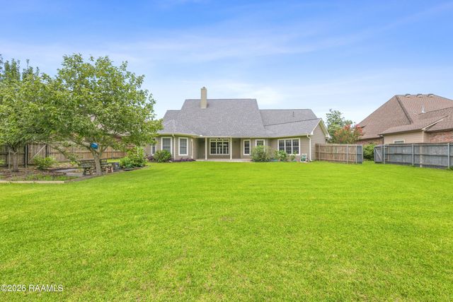 122 Grandview Terrace Drive, Youngsville, LA 70592