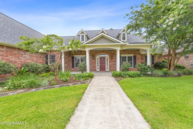 122 Grandview Terrace Drive, Youngsville, LA 70592
