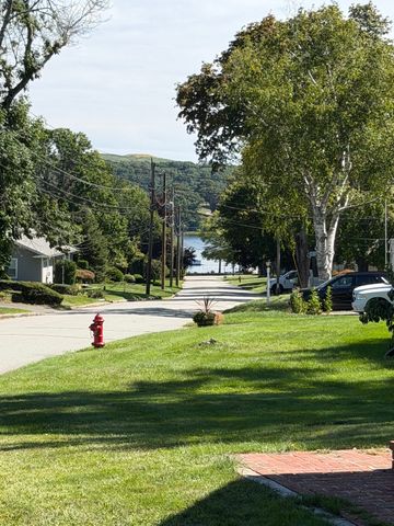 233 Gifford Ave, Somerset, MA 02726