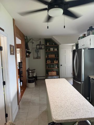 233 Gifford Ave, Somerset, MA 02726
