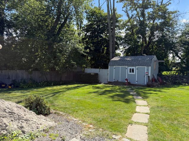 233 Gifford Ave, Somerset, MA 02726