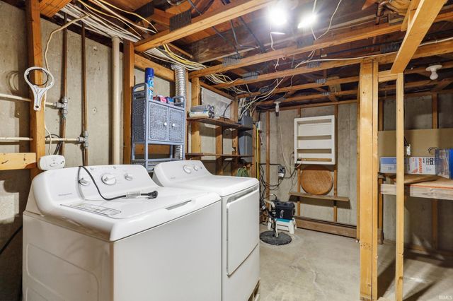 15128 Mercury Lane, Huntertown, IN 46748