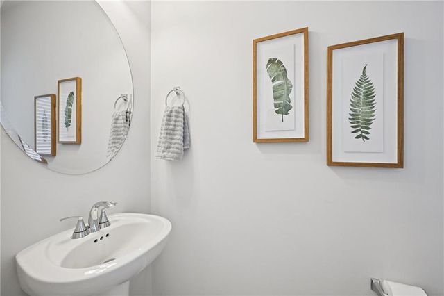 422 Lanier Circle, Woodstock, GA 30189