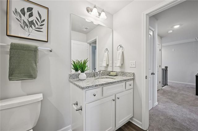 422 Lanier Circle, Woodstock, GA 30189