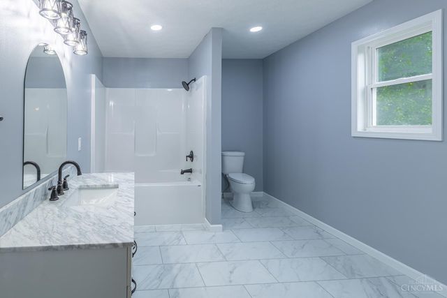 224 High Street, Peebles, OH 45660